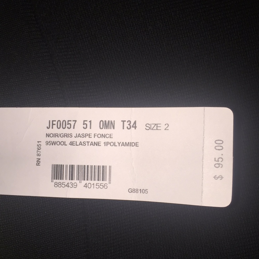 Black and Grey soft Lacoste mini skirt - Picture 4 of 5